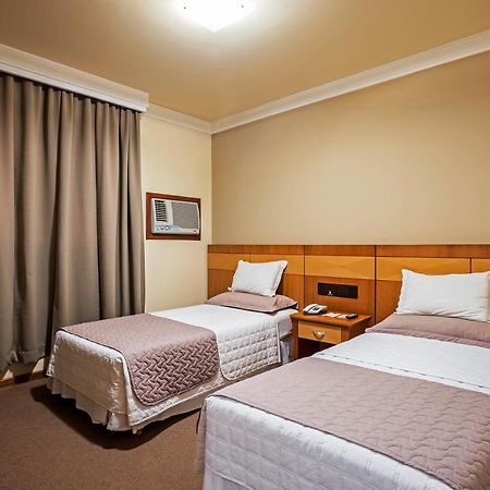 Astron Ponta Grossa Plaza By Nobile Hotel Exterior foto